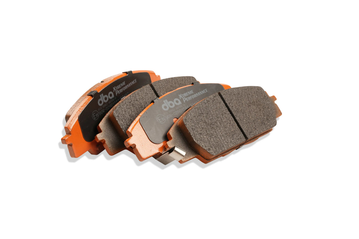 DBA DBA4482S-1452XP - Brake Kit - 4000 Series T3 Slotted & Xtreme Performance Brake Pads (2x DBA4482S + DB1452XP)