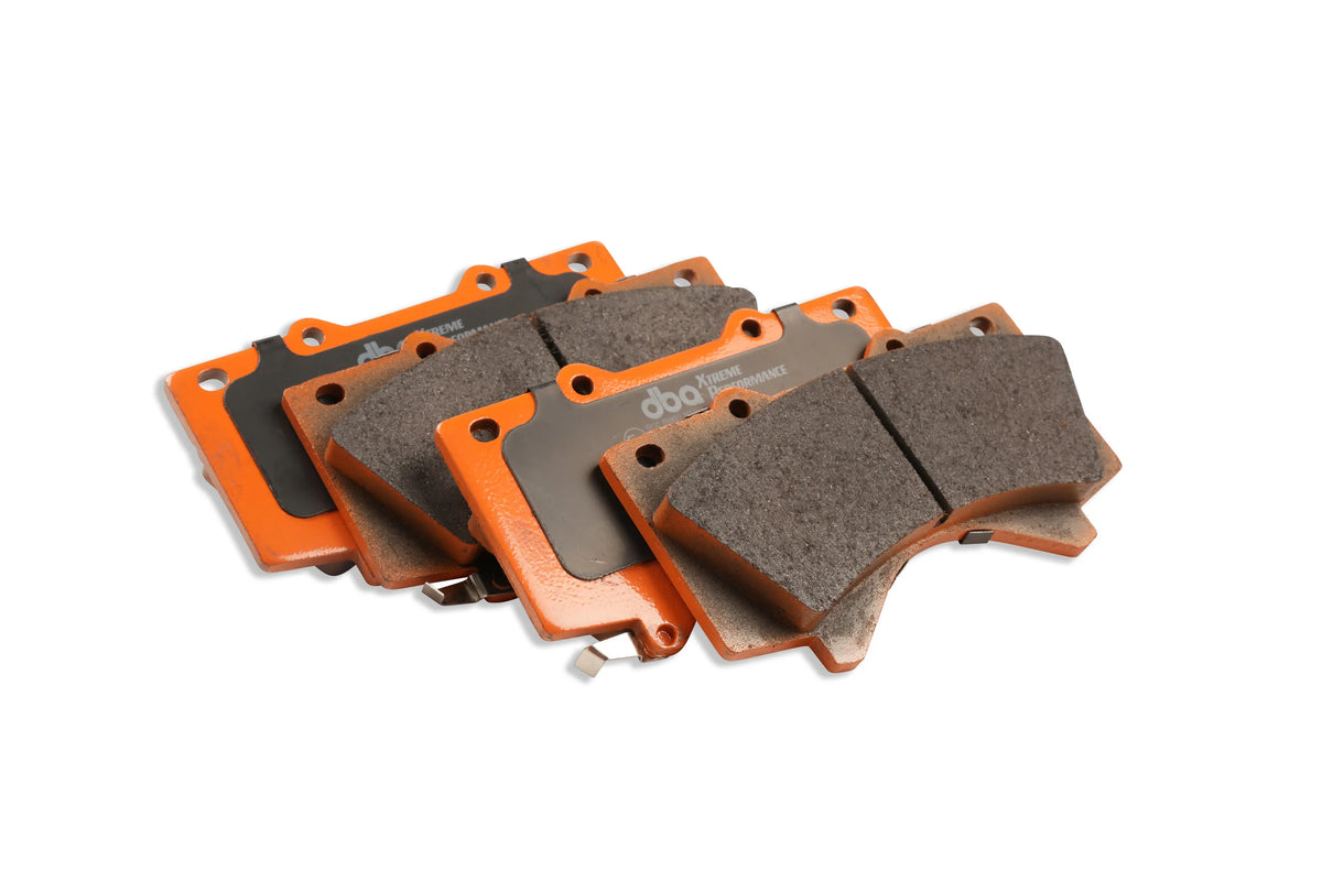 DBA DBA42722S-1838XP - Brake Kit - 4000 Series T3 Slotted & Xtreme Performance Brake Pads (2x DBA42722S + DB1838XP)