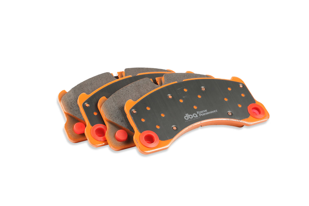 DBA DBA42598S-15102XP - Brake Kit - 4000 Series T3 Slotted & Xtreme Performance Brake Pads (2x DBA42598S + DB15102XP)