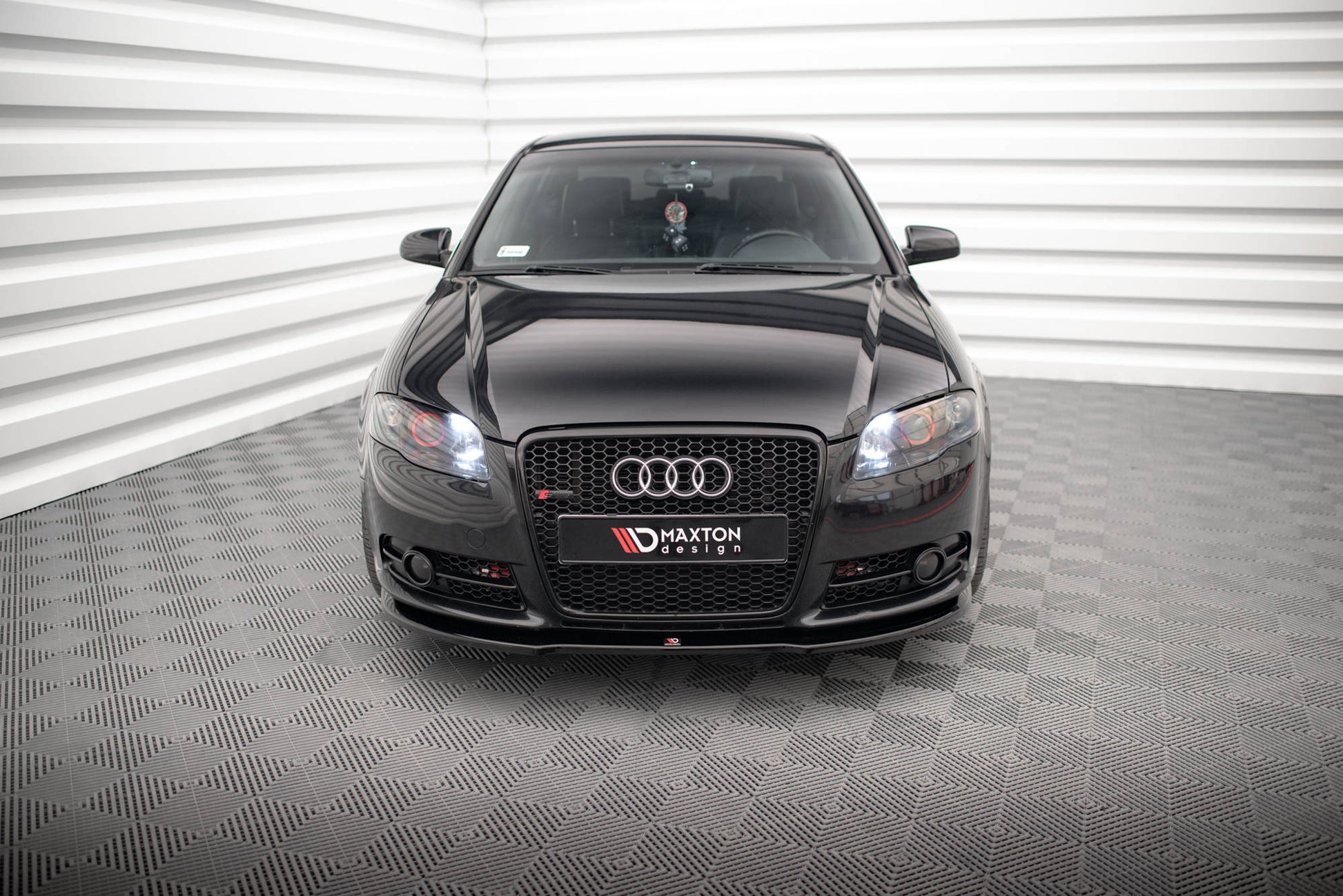 Maxton Design Splitter Anteriore - Audi A4 B7 - img 2