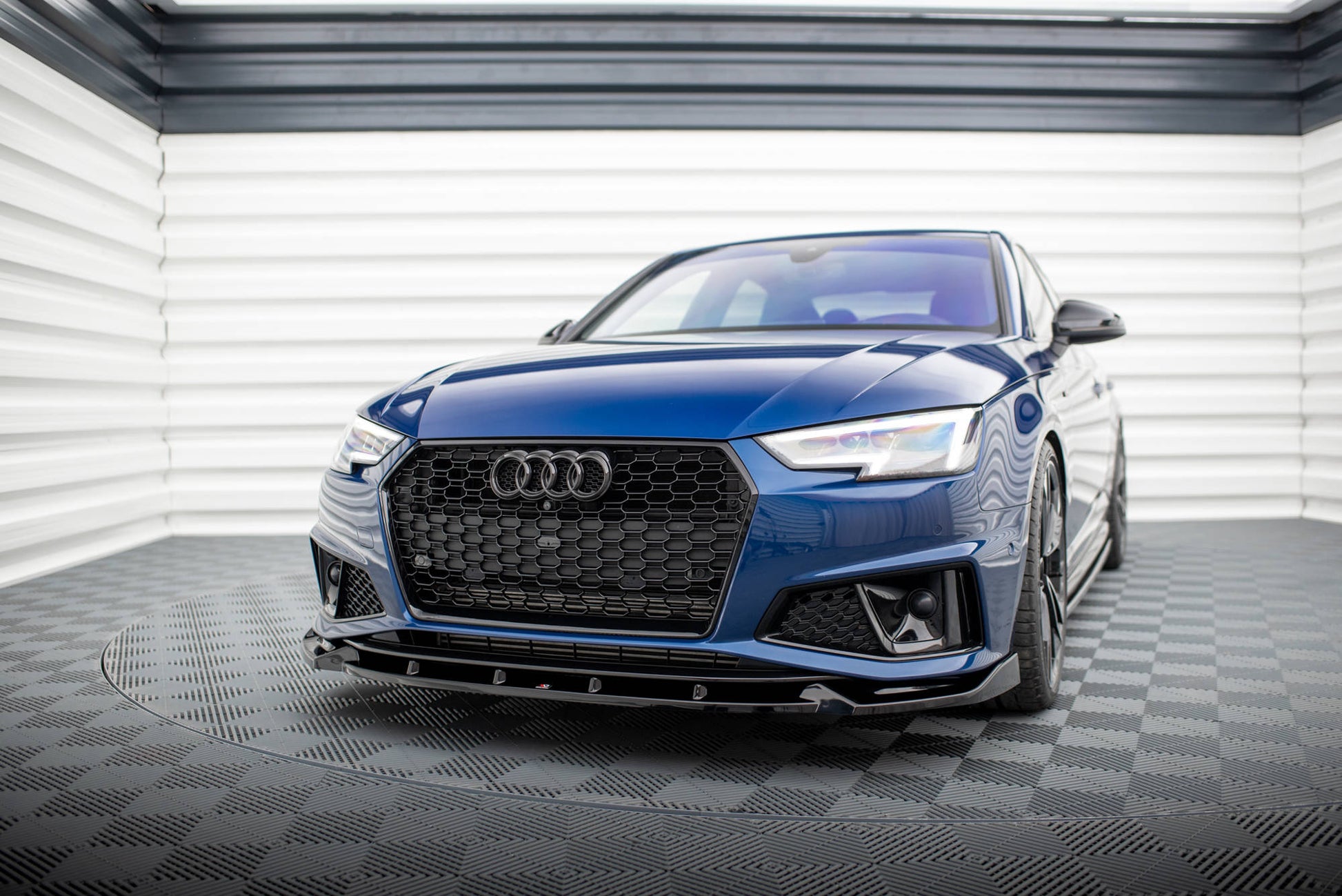 Maxton Design Splitter Anteriore V.1 - Audi A4 B9