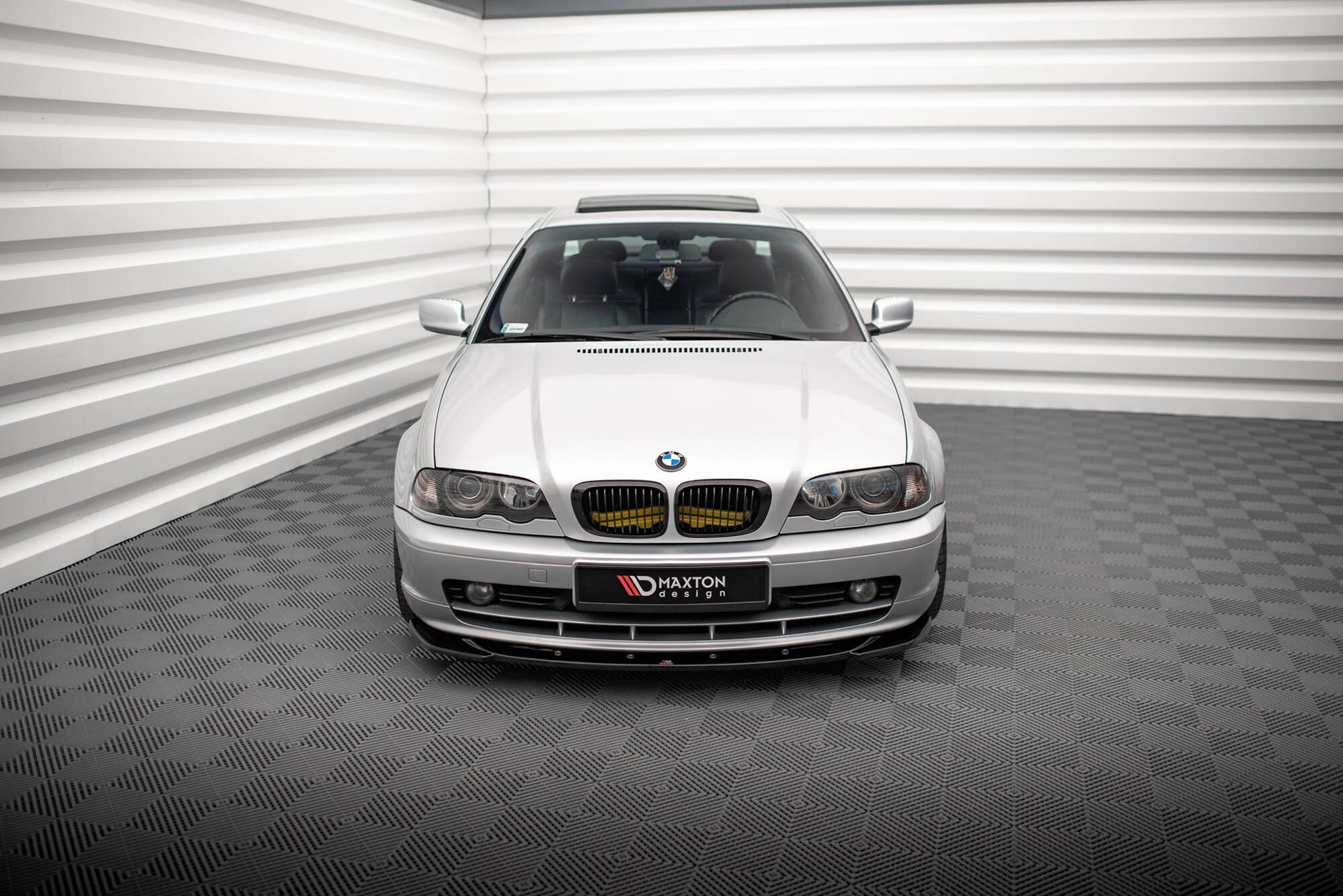 Maxton Design Splitter Anteriore V.1 - BMW Serie 3 E46 - img 2