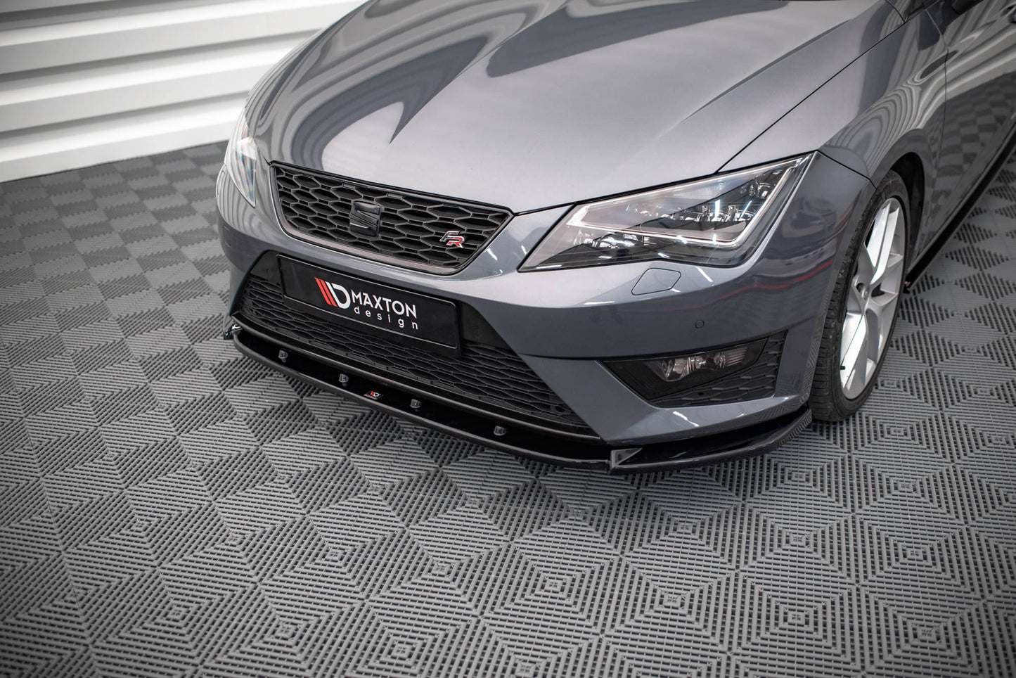 Maxton Design Splitter Anteriore V.1 - Seat Leon FR Mk3