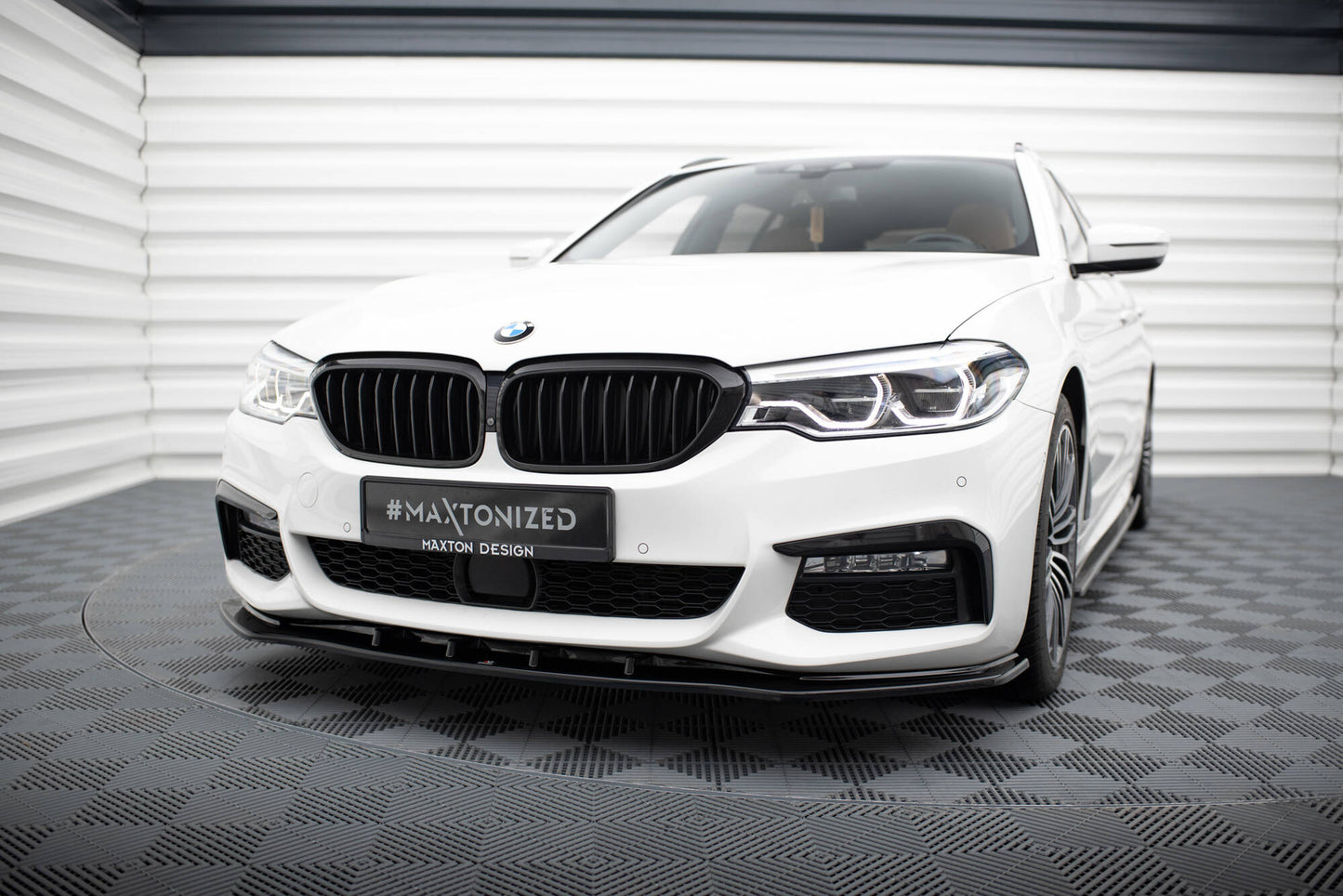 Maxton Design Splitter Anteriore V.1 - BMW Serie 5 G30-G31