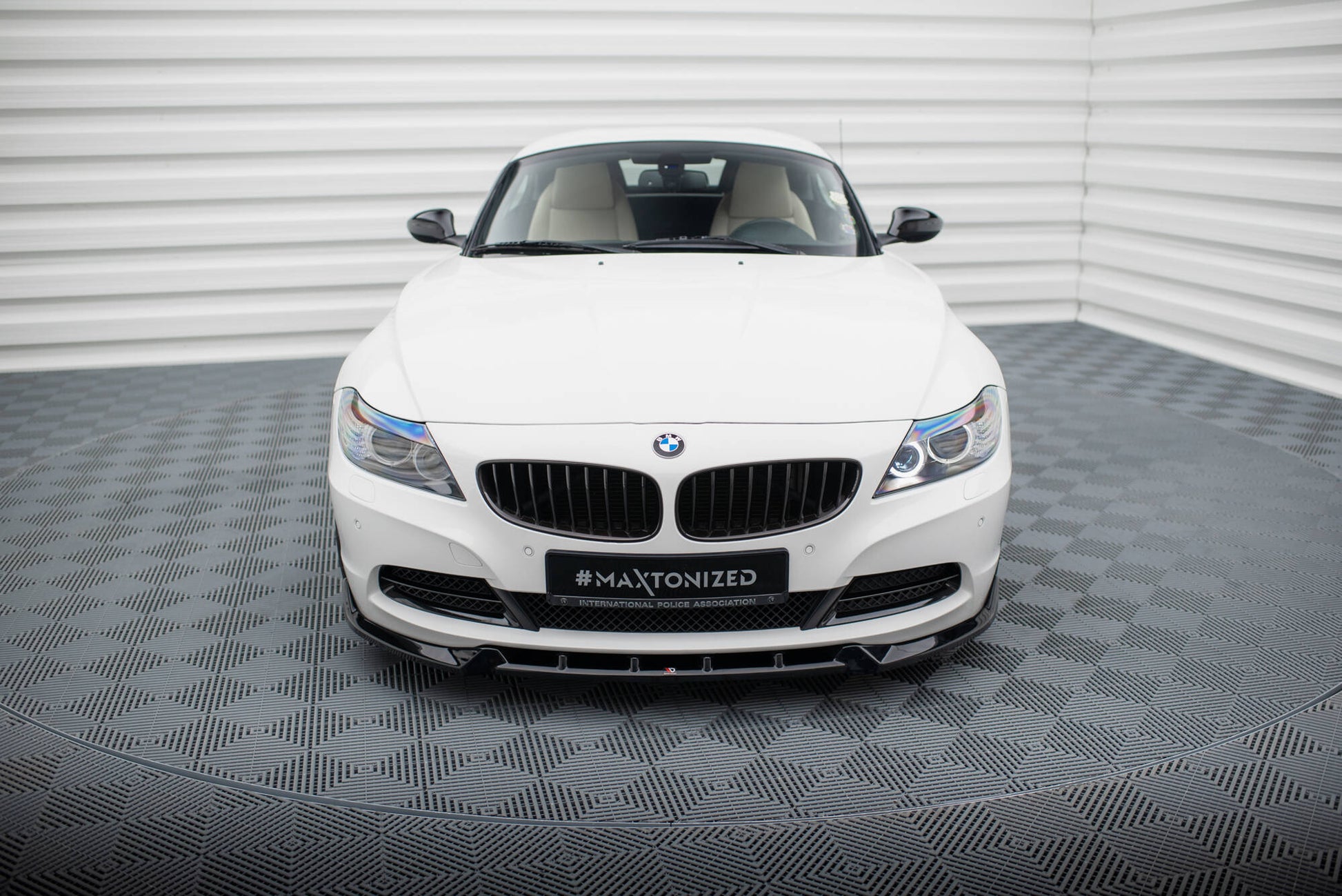 Maxton Design Splitter Anteriore V.2 - BMW Serie 4 E89 - img 2
