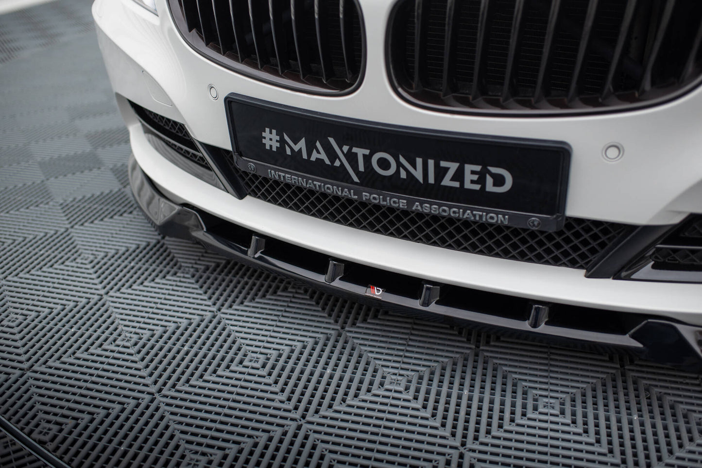 Maxton Design Splitter Anteriore V.2 - BMW Serie 4 E89 - img 3