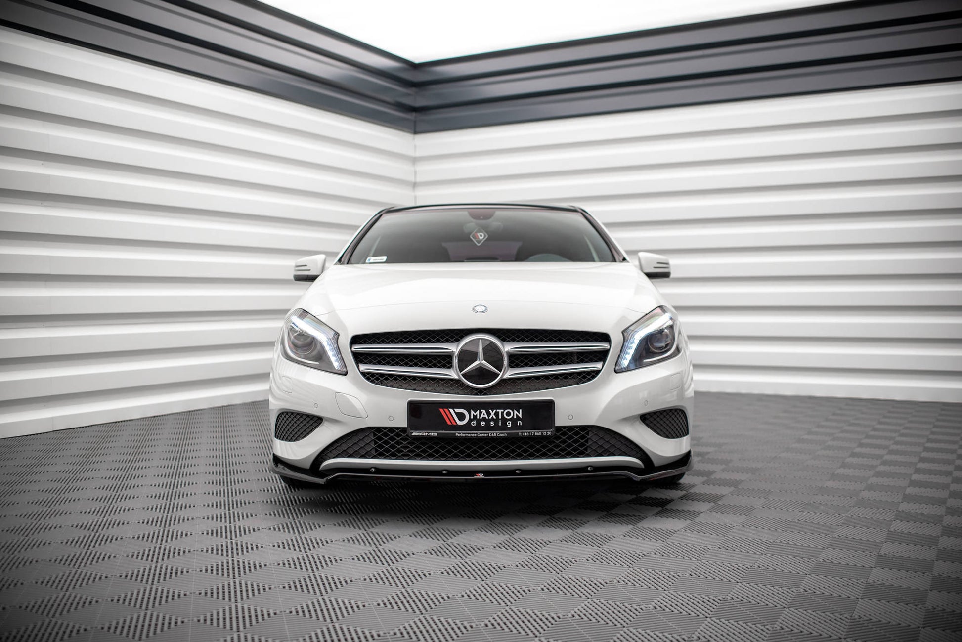 Maxton Design Splitter Anteriore V.2 - Mercedes A Klasa Standard - img 2