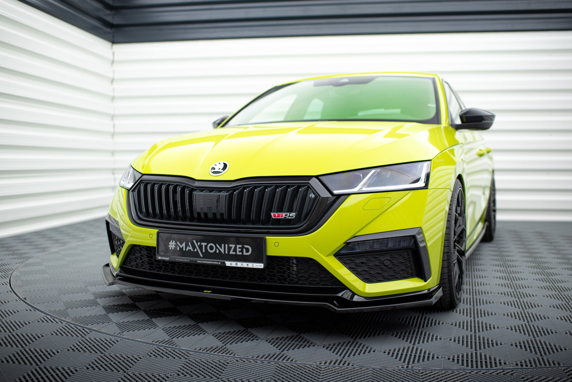Maxton Design Splitter Anteriore V.2 - Skoda Octavia RS Mk4