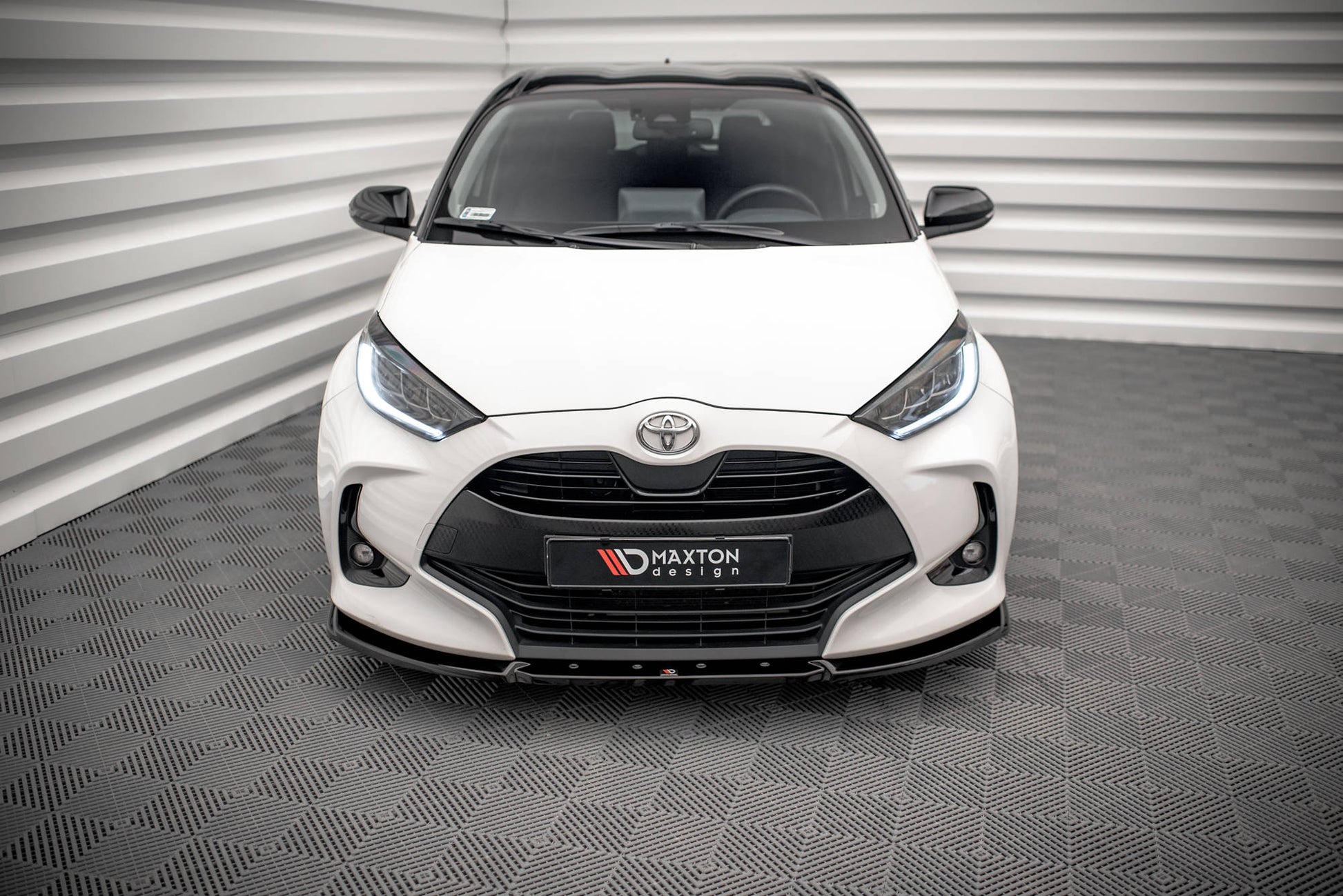 Maxton Design Splitter Anteriore V.2 - Toyota Yaris Mk4 - img 2