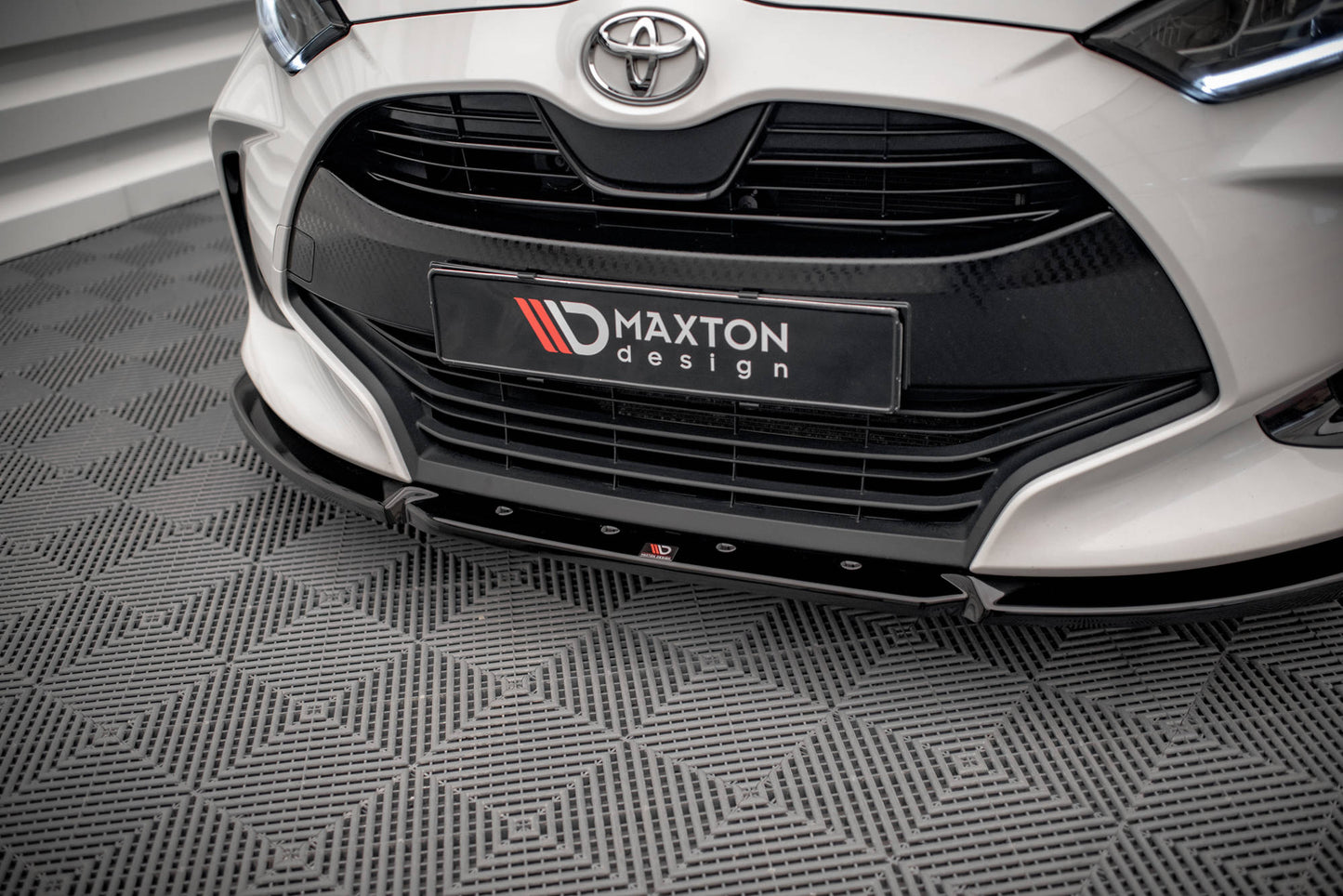 Maxton Design Splitter Anteriore V.2 - Toyota Yaris Mk4 - img 3
