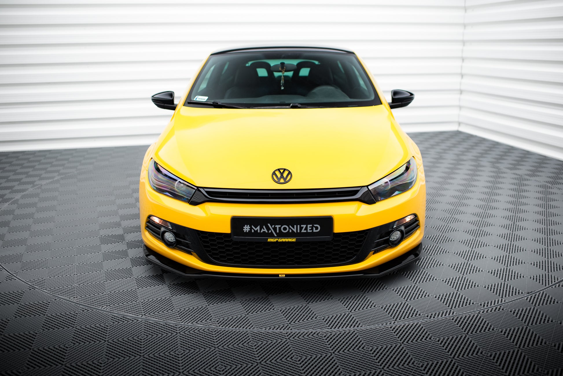 Maxton Design Splitter Anteriore V.2 - Volkswagen Scirocco Mk3 - img 2