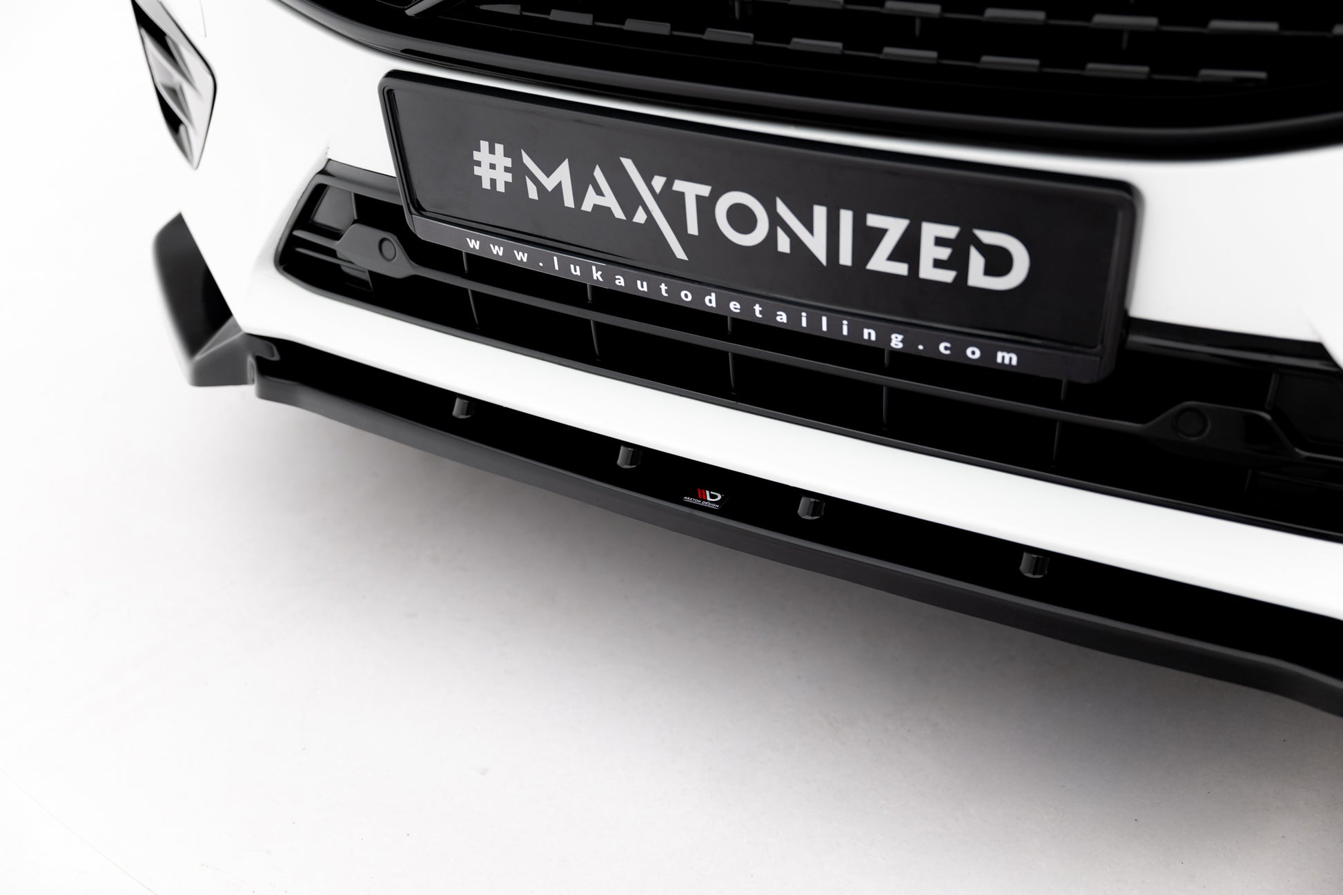 Maxton Design Splitter Anteriore V.2 - Volvo XC60 Mk 2 - img 3