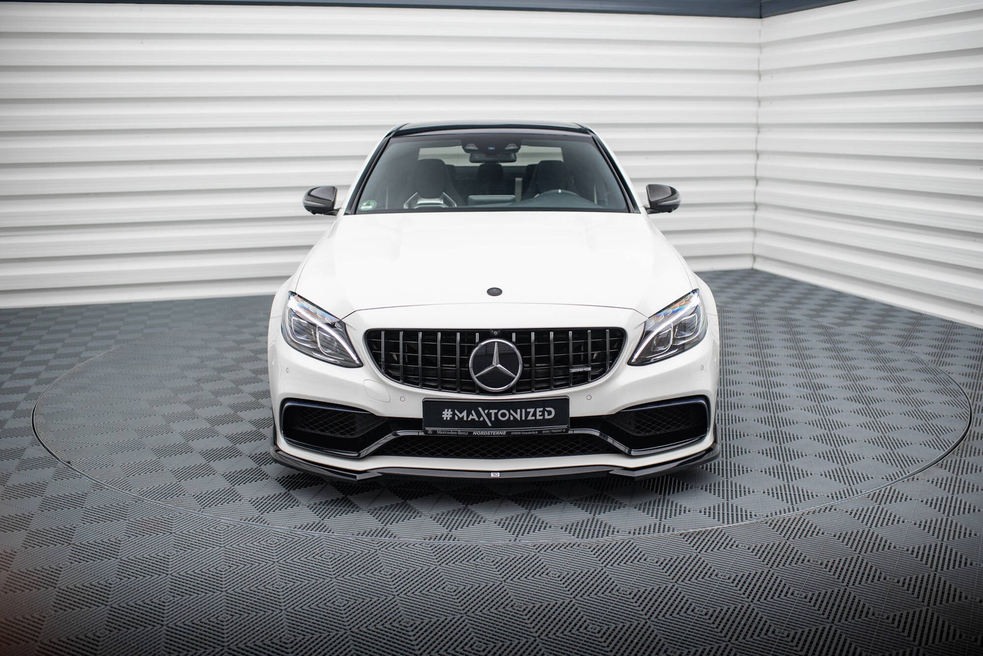 Maxton Design Splitter Anteriore V.3 - Mercedes C Klasa C63 AMG - img 2