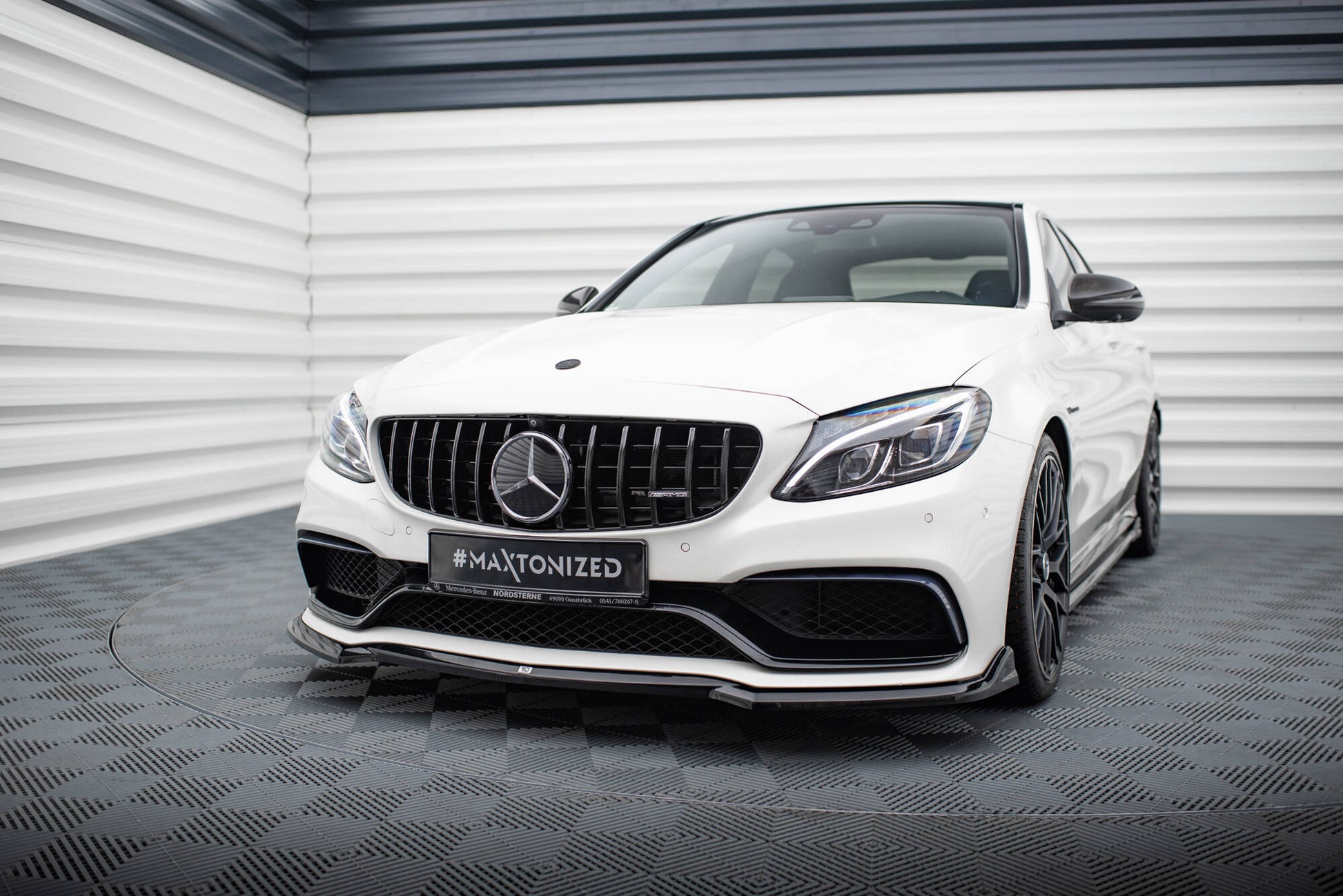 Maxton Design Splitter Anteriore V.3 - Mercedes C Klasa C63 AMG
