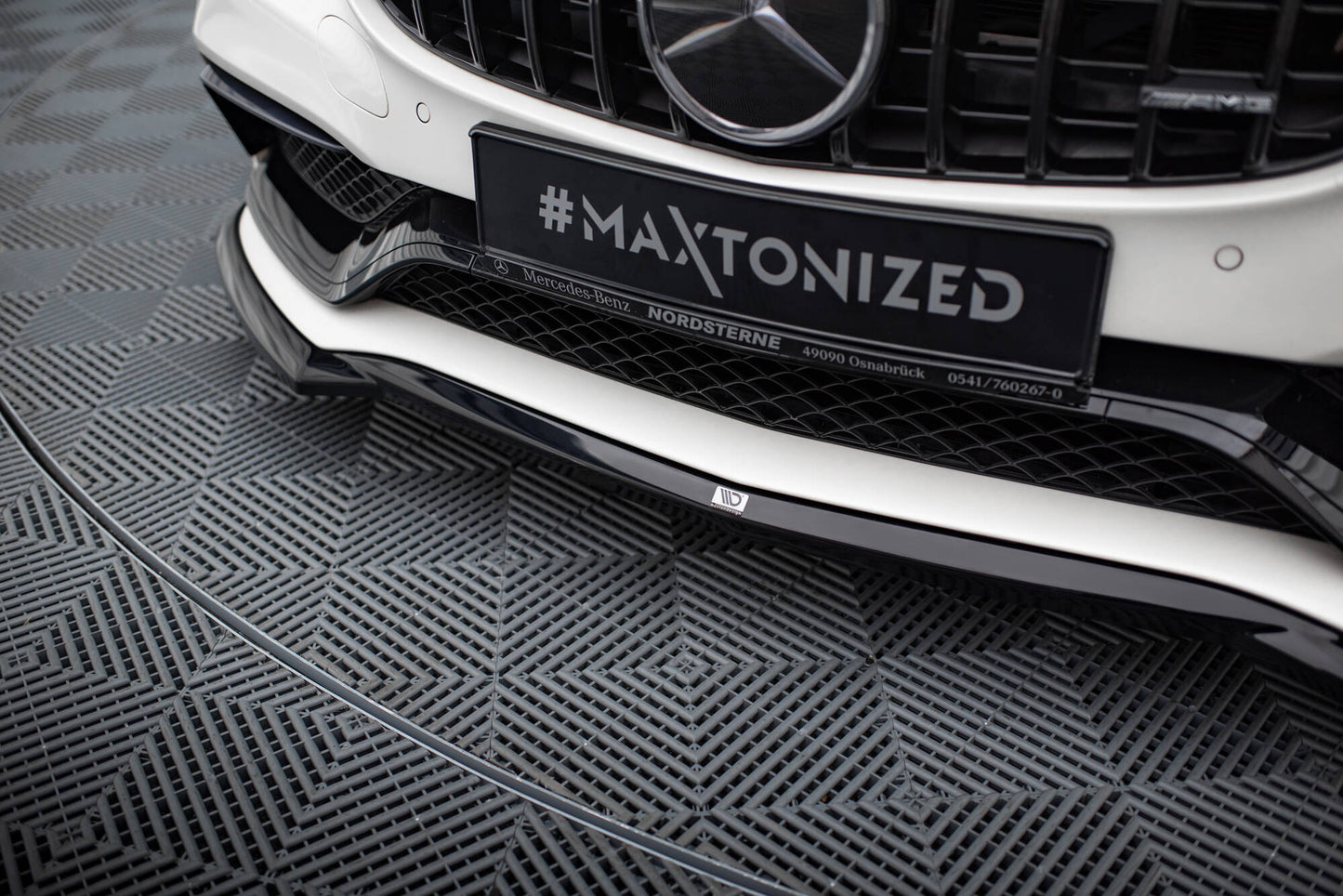 Maxton Design Splitter Anteriore V.3 - Mercedes C Klasa C63 AMG - img 3