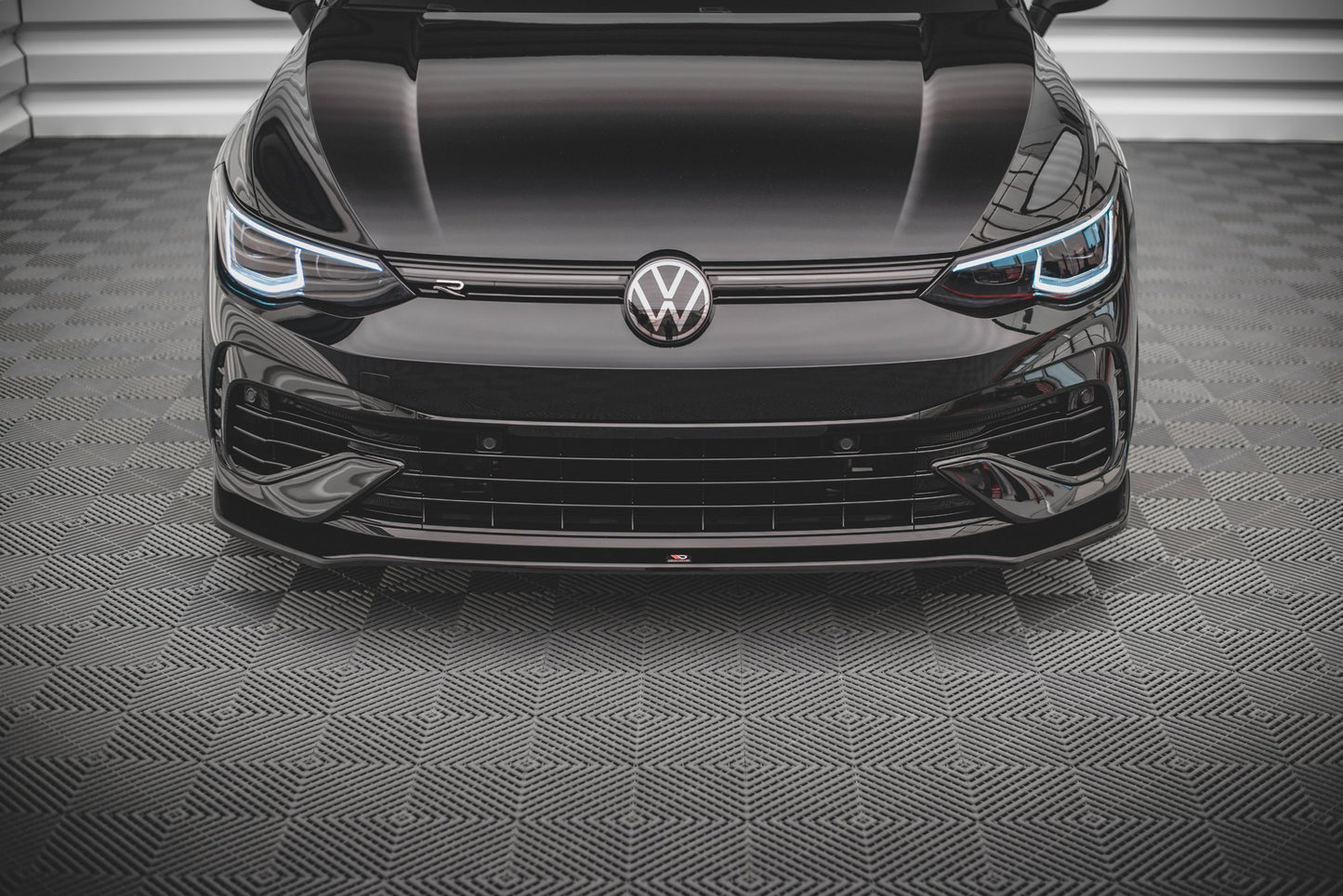 Maxton Design Splitter Anteriore V.3 - Volkswagen Golf R Mk8 - img 2