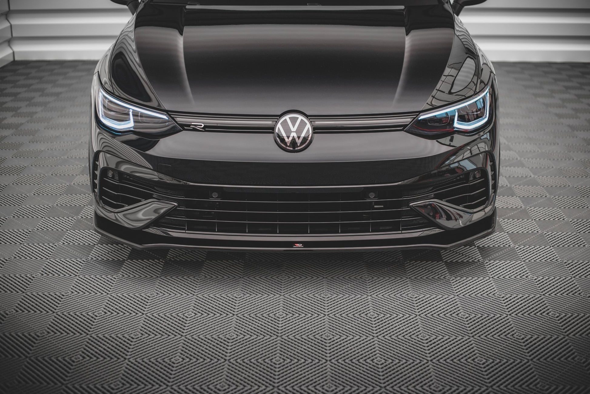 Maxton Design Splitter Anteriore V.3 - Volkswagen Golf R Mk8 - img 2