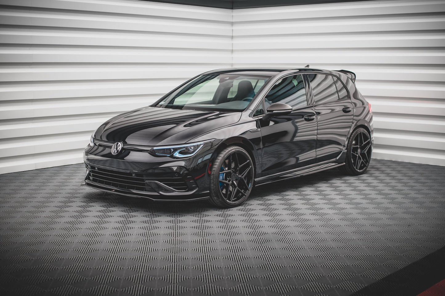 Maxton Design Splitter Anteriore V.3 - Volkswagen Golf R Mk8 - img 3