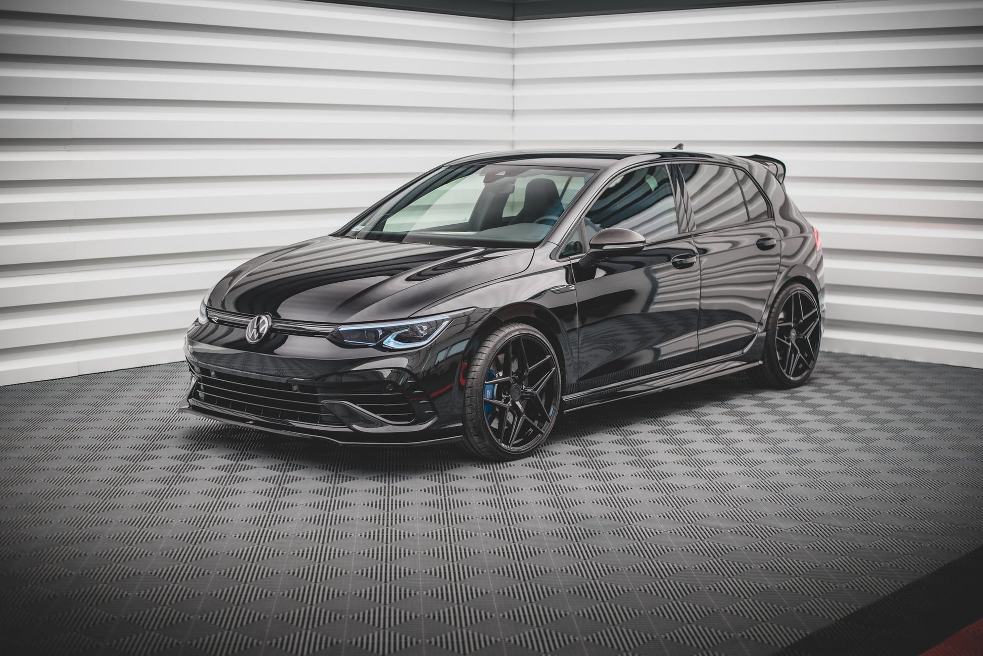 Maxton Design Splitter Anteriore V.3 - Volkswagen Golf R Mk8 - img 3