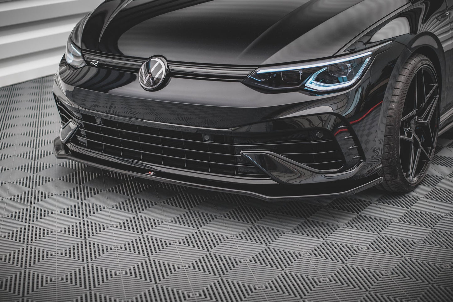 Maxton Design Splitter Anteriore V.3 - Volkswagen Golf R Mk8