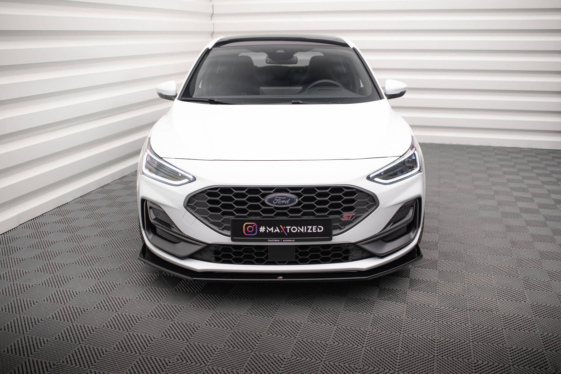 Maxton Design Splitter Anteriore V.6 - Ford Focus ST-Line - img 2