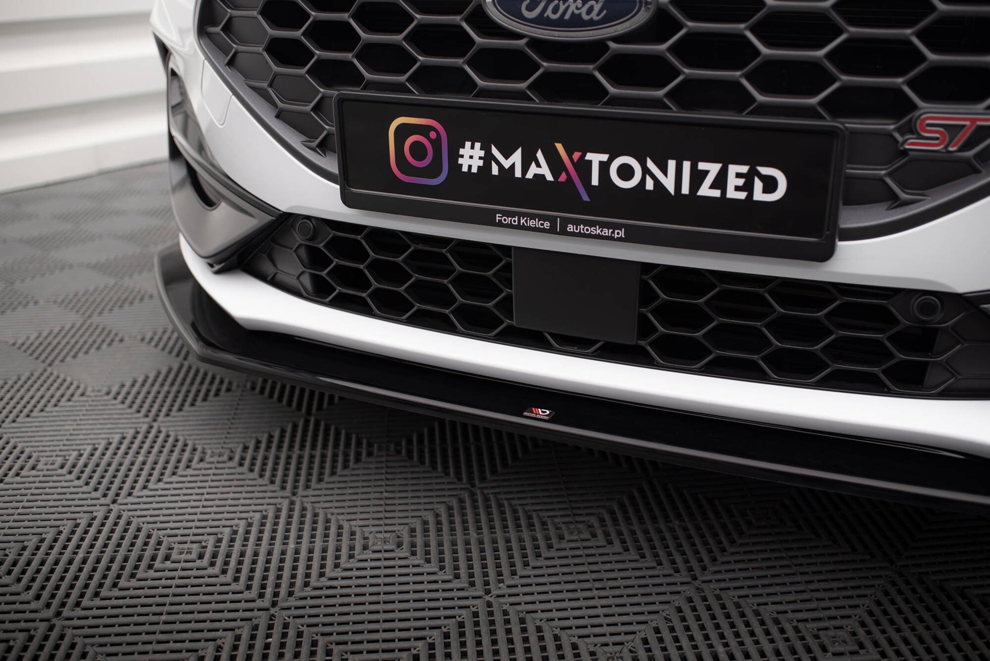 Maxton Design Splitter Anteriore V.6 - Ford Focus ST-Line - img 3