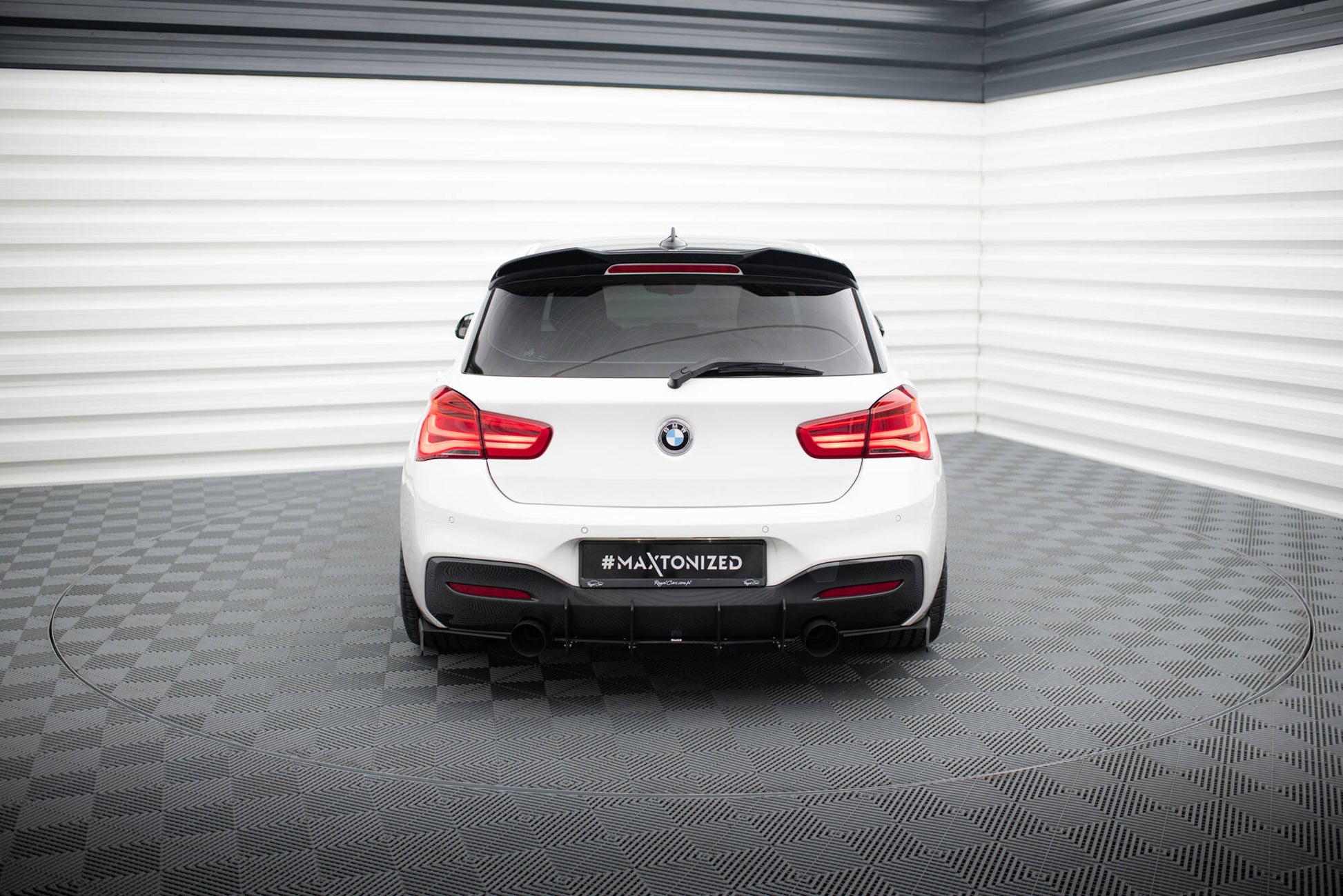 Maxton Design Splitter Laterali Post. - BMW Serie 1 F20- F21 Facelift - img 2