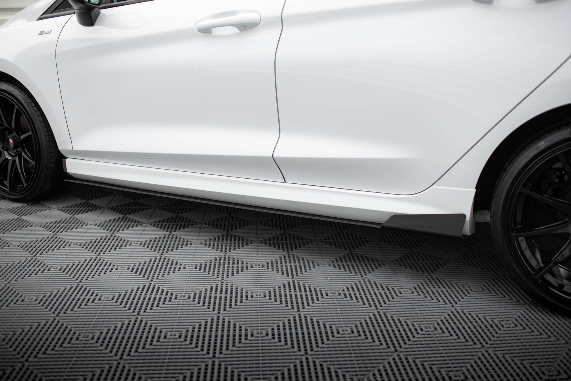 Maxton Design Racing Minigonne Laterali V.1 - Ford Fiesta Mk8 - img 3