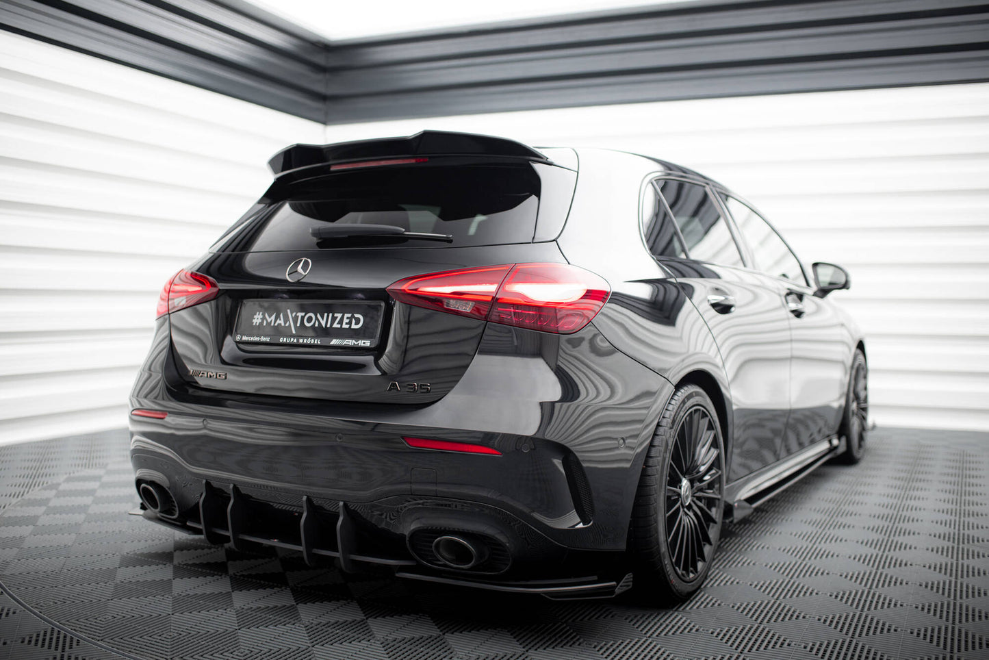 Maxton Design Flap Laterali Post. - Mercedes A Klasa A35 - img 3