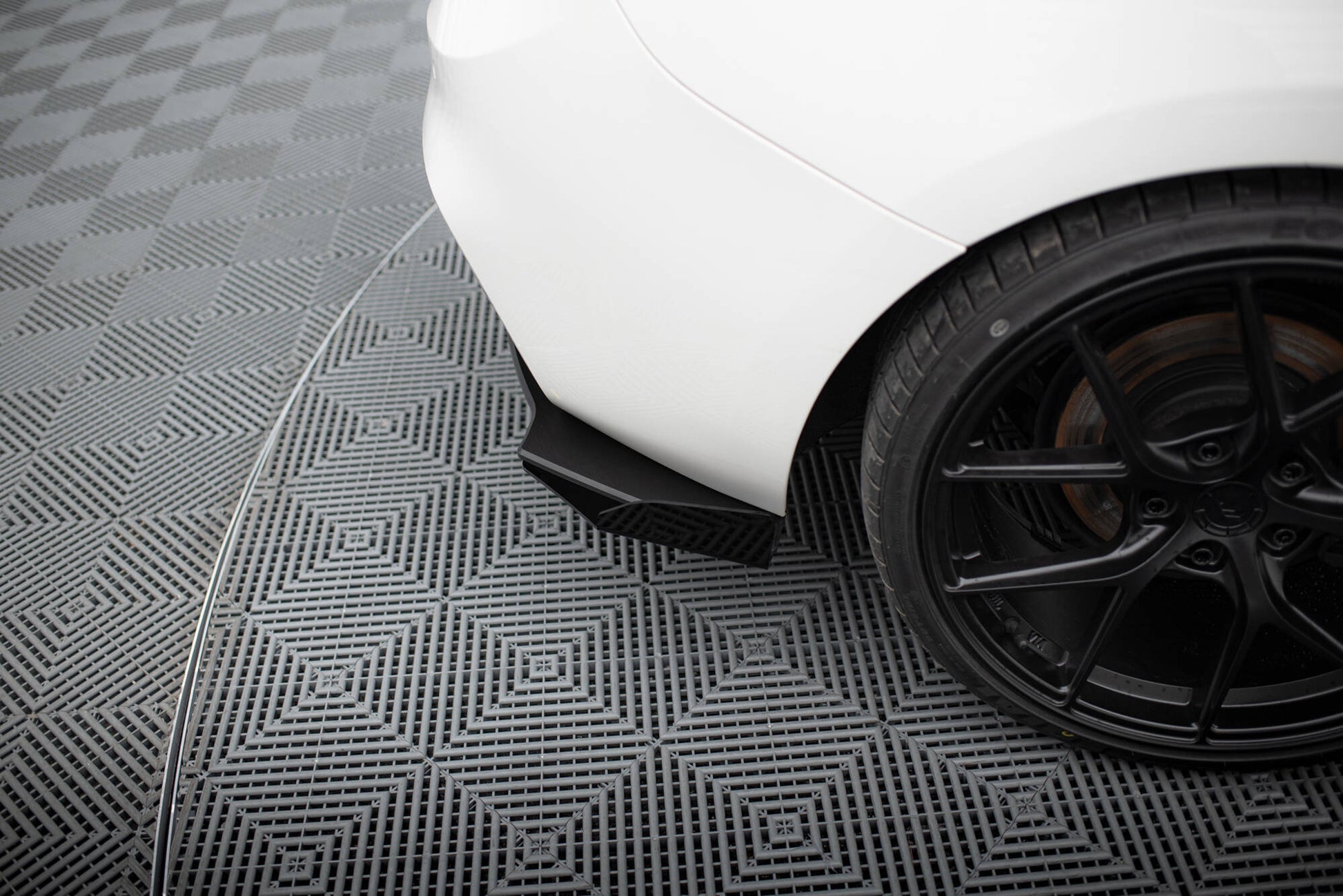 Maxton Design Flap Laterali Post. - BMW Serie 1 F20- F21 Facelift