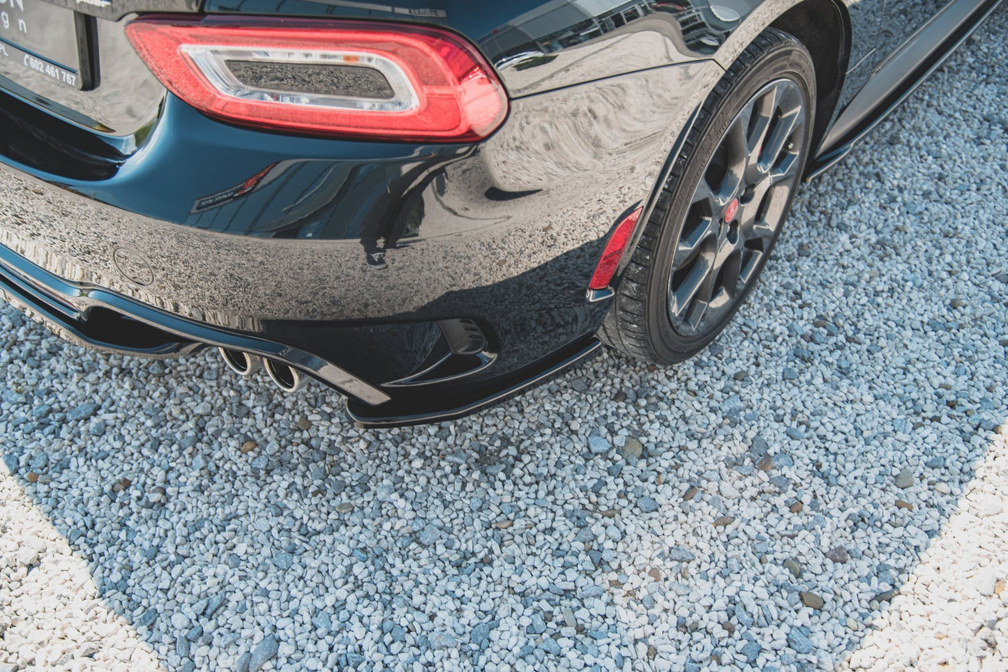 Maxton Design Splitter Laterali Post. - Fiat 124 Spider Abarth - img 2