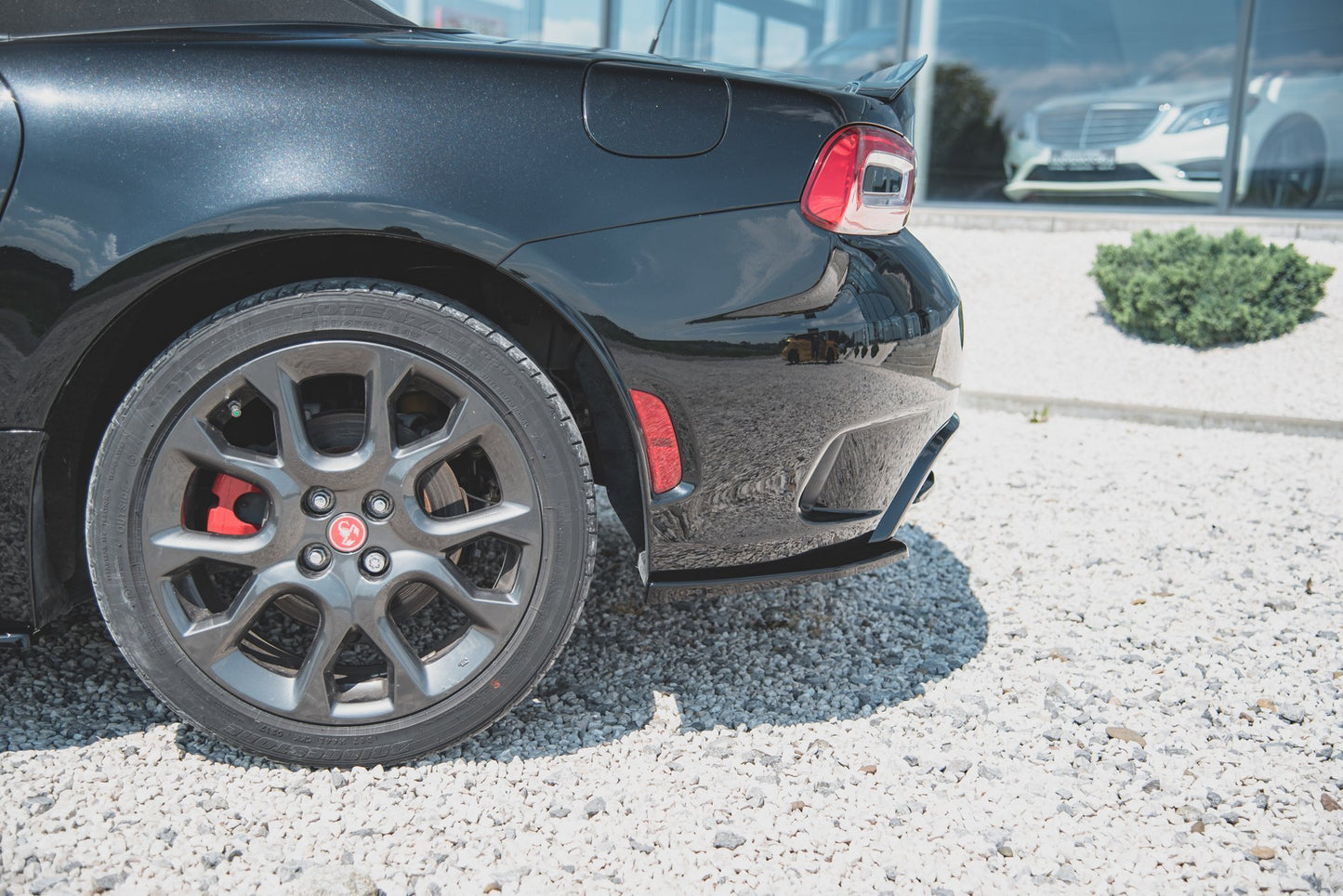Maxton Design Splitter Laterali Post. - Fiat 124 Spider Abarth - img 5