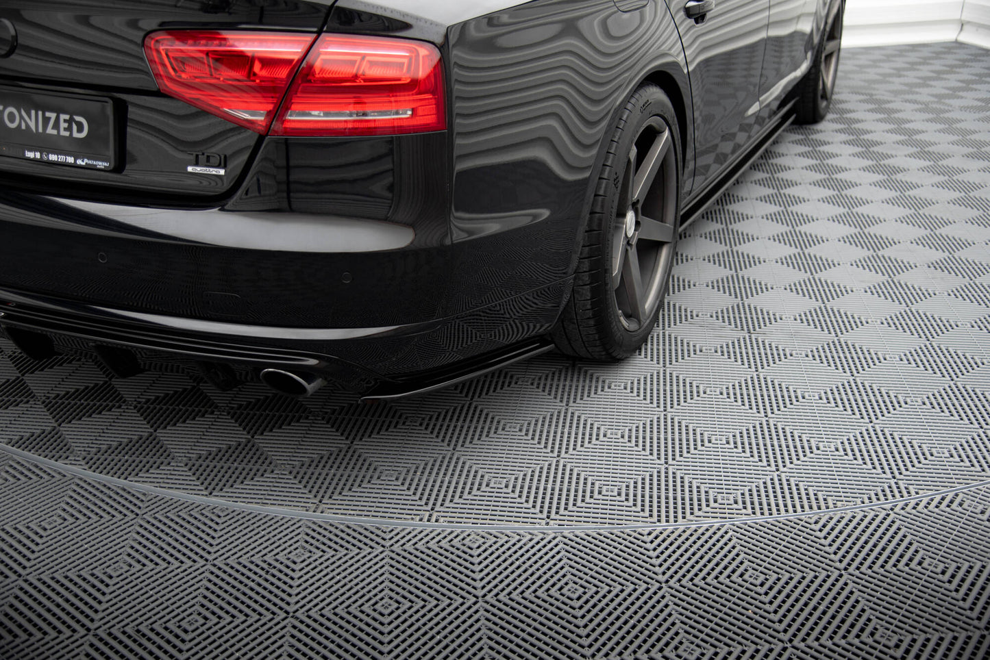 Maxton Design Splitter Laterali Post. - Audi A8 D4