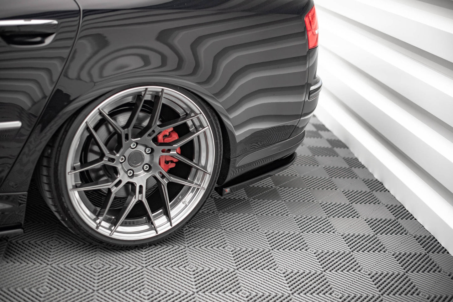 Maxton Design Splitter Laterali Post. - Audi A8 D3 - img 2