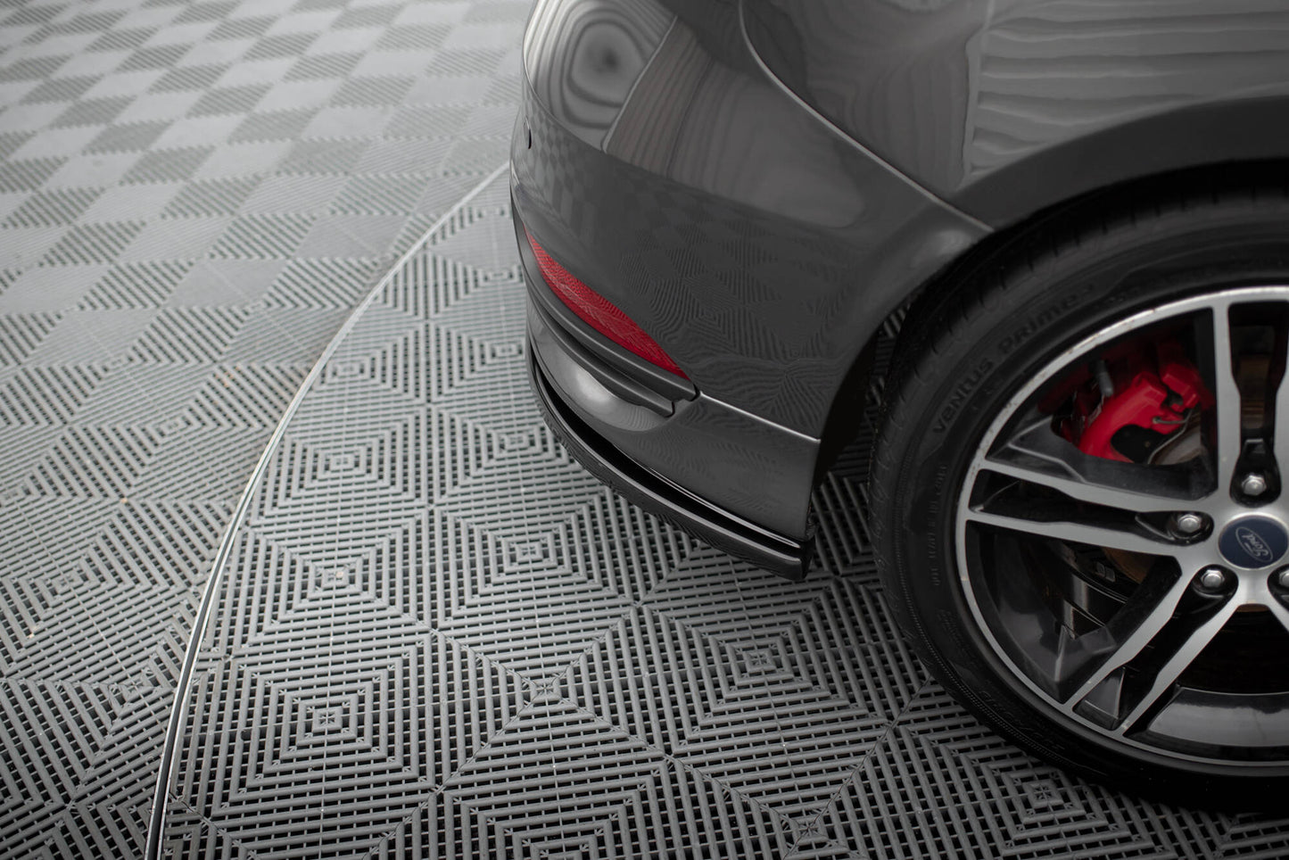 Maxton Design Splitter Laterali Post. - Ford Focus ST Mk3 Facelift - img 4