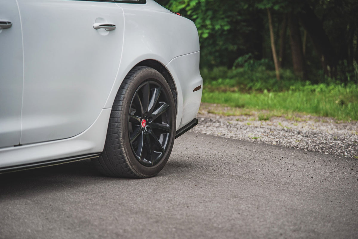 Maxton Design Splitter Laterali Post. - Jaguar XJ Przedlift - img 3