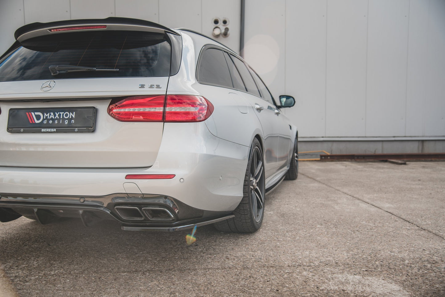 Maxton Design Splitter Laterali Post. - Mercedes E Klasa Estate - img 4