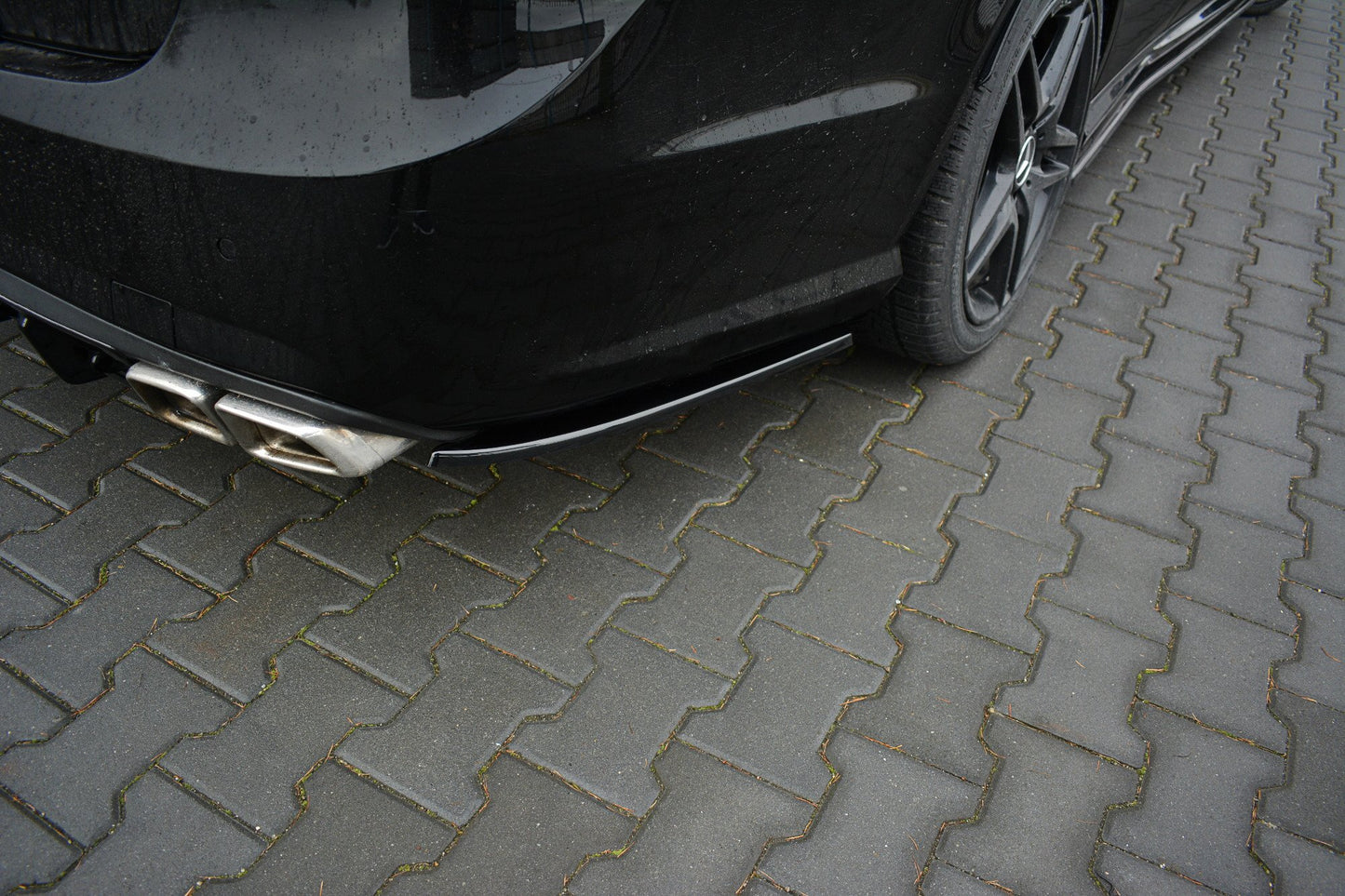Maxton Design Splitter Laterali Post. - Mercedes E Klasa AMG - img 2