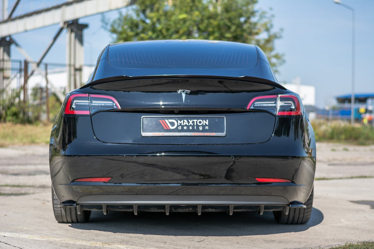 Maxton Design Splitter Laterali Post. - Tesla Model 3 - img 3