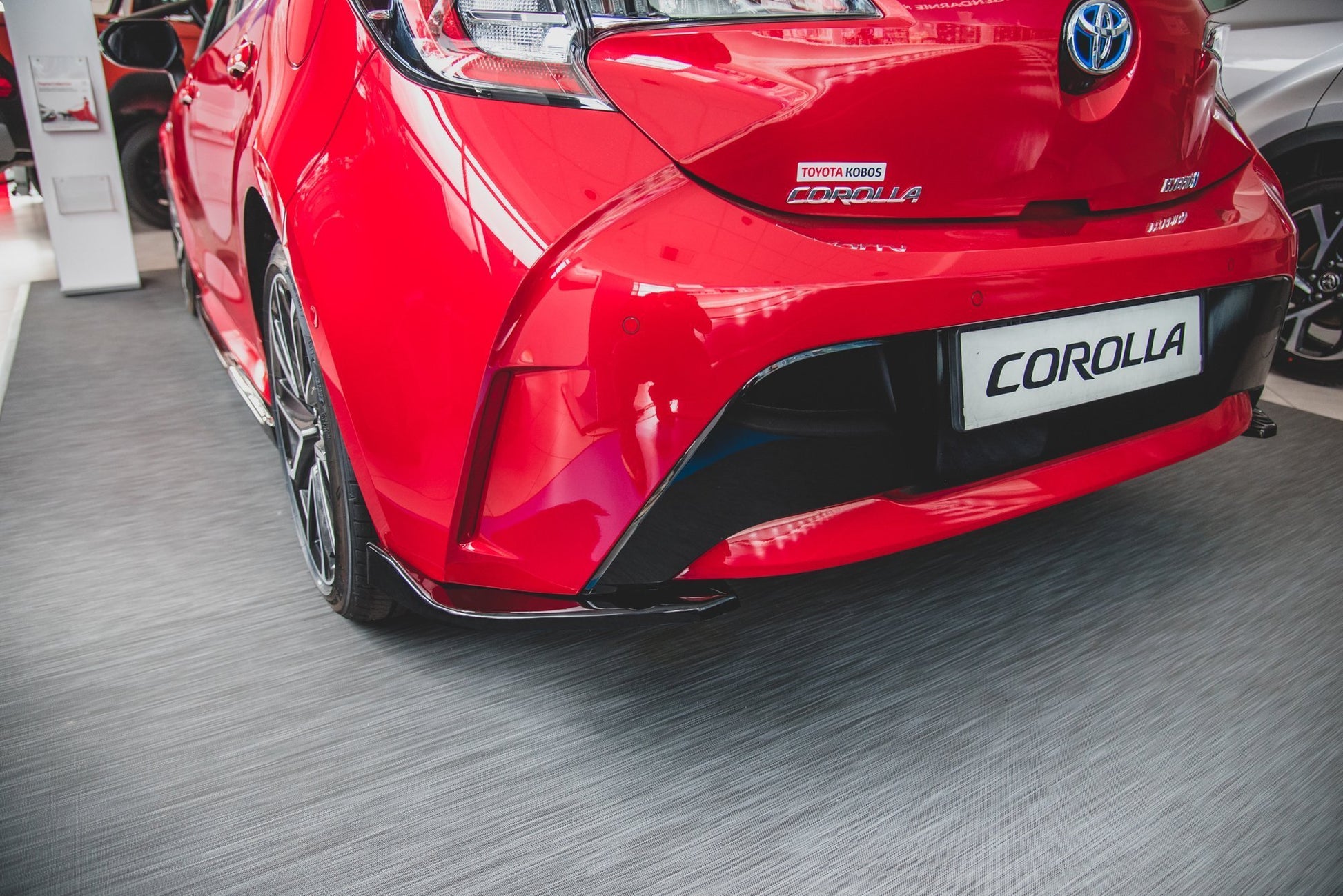 Maxton Design Splitter Laterali Post. - Toyota Corolla Hatchback - img 4