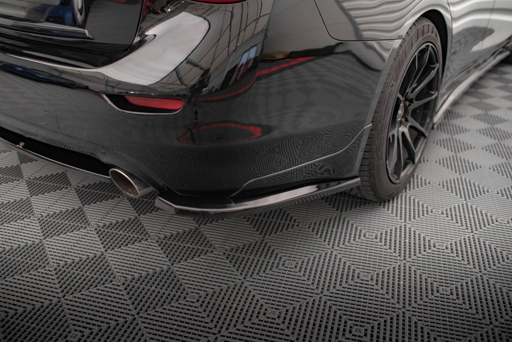 Maxton Design Splitter Laterali Post. V.1 - Infiniti Q50 Mk1