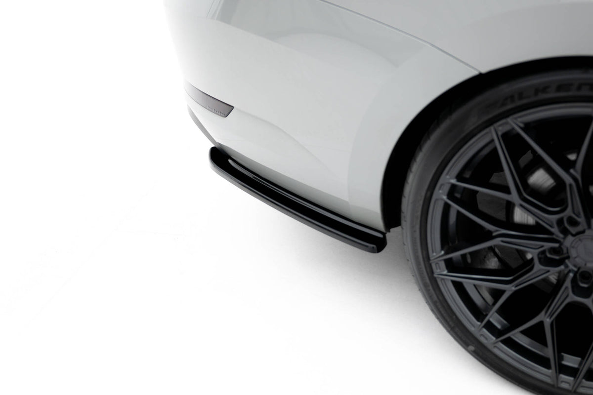 Maxton Design Splitter Laterali Post. V.1 - Skoda Superb Mk3 - img 2