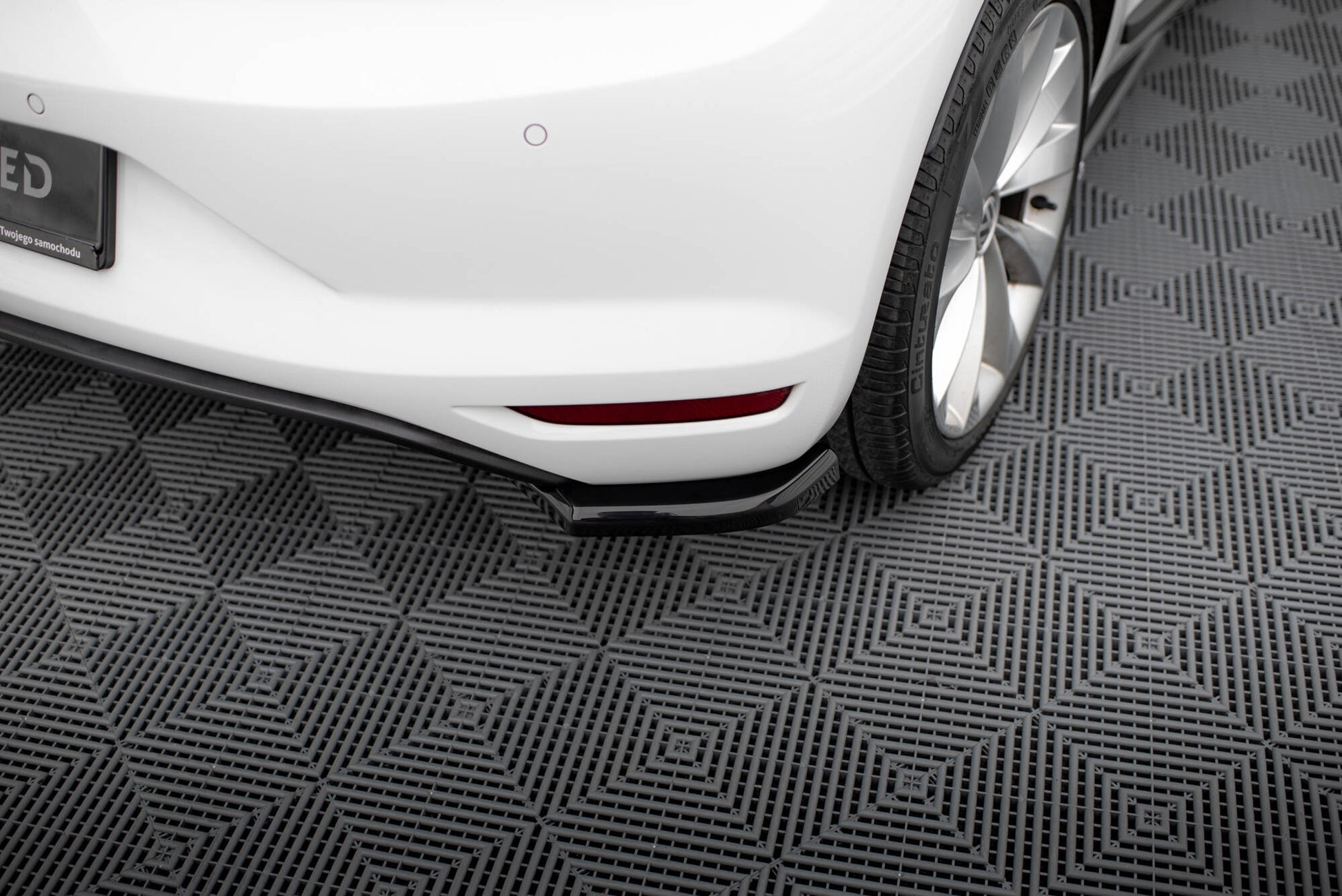 Maxton Design Splitter Laterali Post. V.1 - Volkswagen Scirocco Mk3 Facelift - img 2