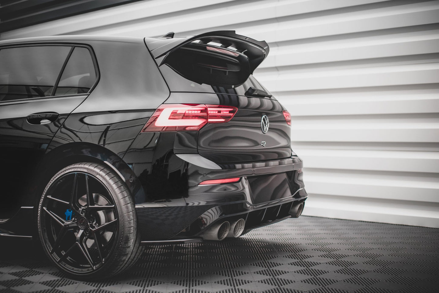 Maxton Design Splitter Laterali Post. V.1 - Volkswagen Golf R Mk8 - img 4