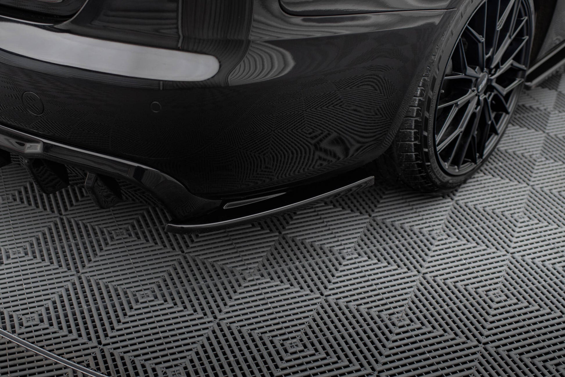 Maxton Design Splitter Laterali Post. V.2 - Audi A4 B9