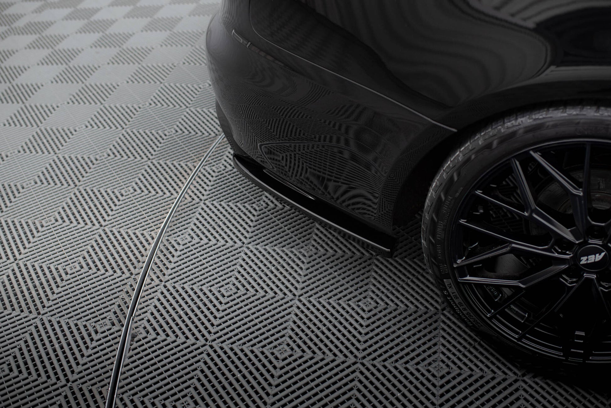 Maxton Design Splitter Laterali Post. V.2 - Audi A4 B9 - img 3