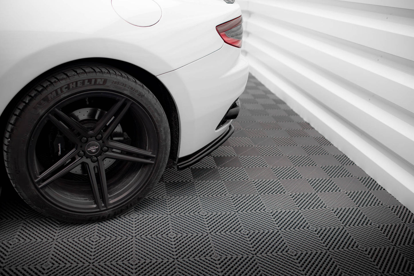 Maxton Design Splitter Laterali Post. V.2 - Maserati Granturismo - img 2