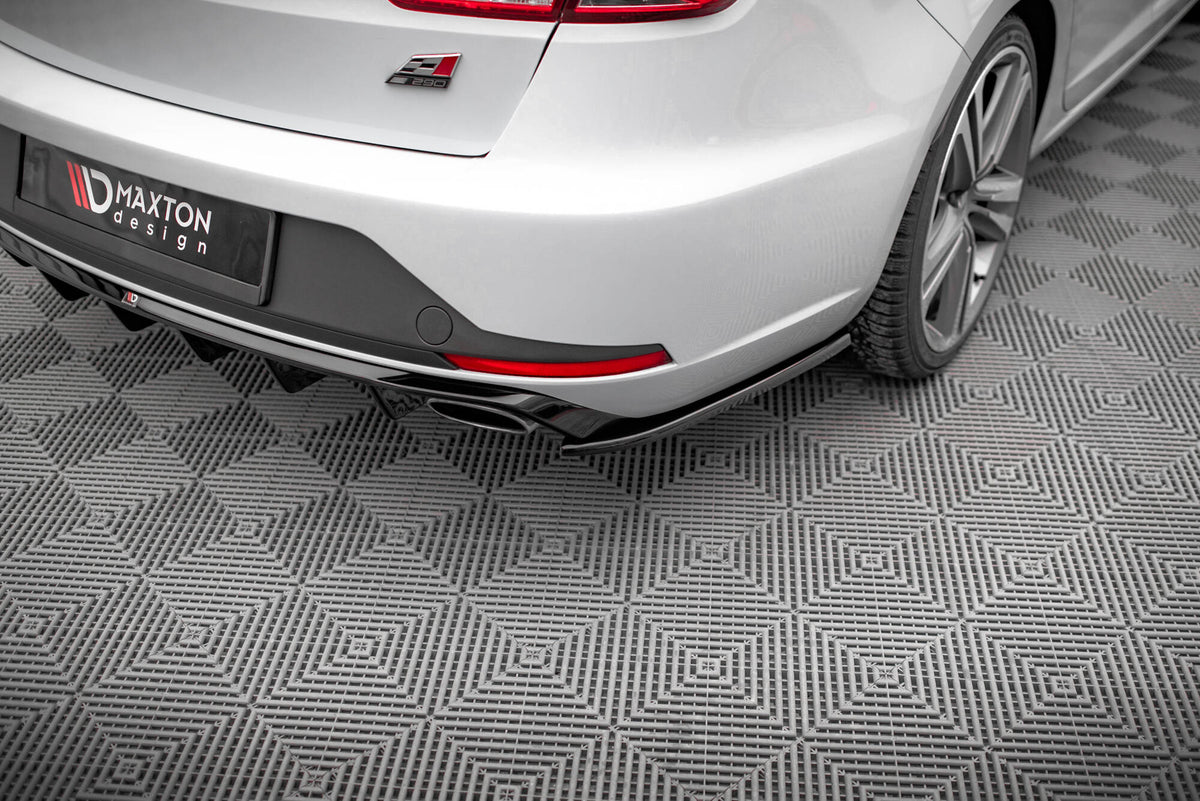 Maxton Design Splitter Laterali Post. V.2 - Seat Leon Cupra Mk3 - img 2