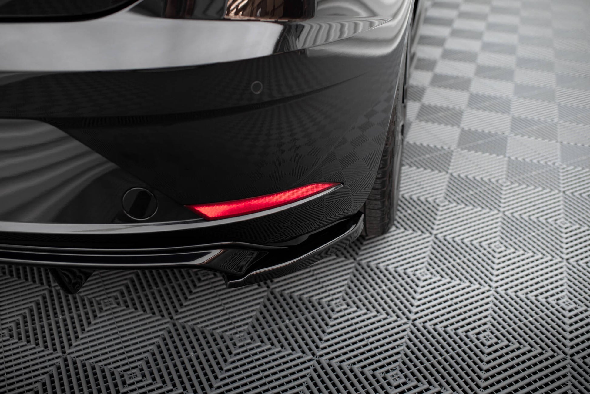 Maxton Design Splitter Laterali Post. V.2 - Seat Leon Mk3