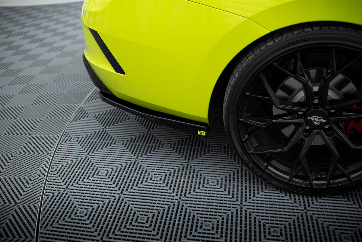 Maxton Design Splitter Laterali Post. V.2 - Skoda Octavia RS Mk4 - img 3